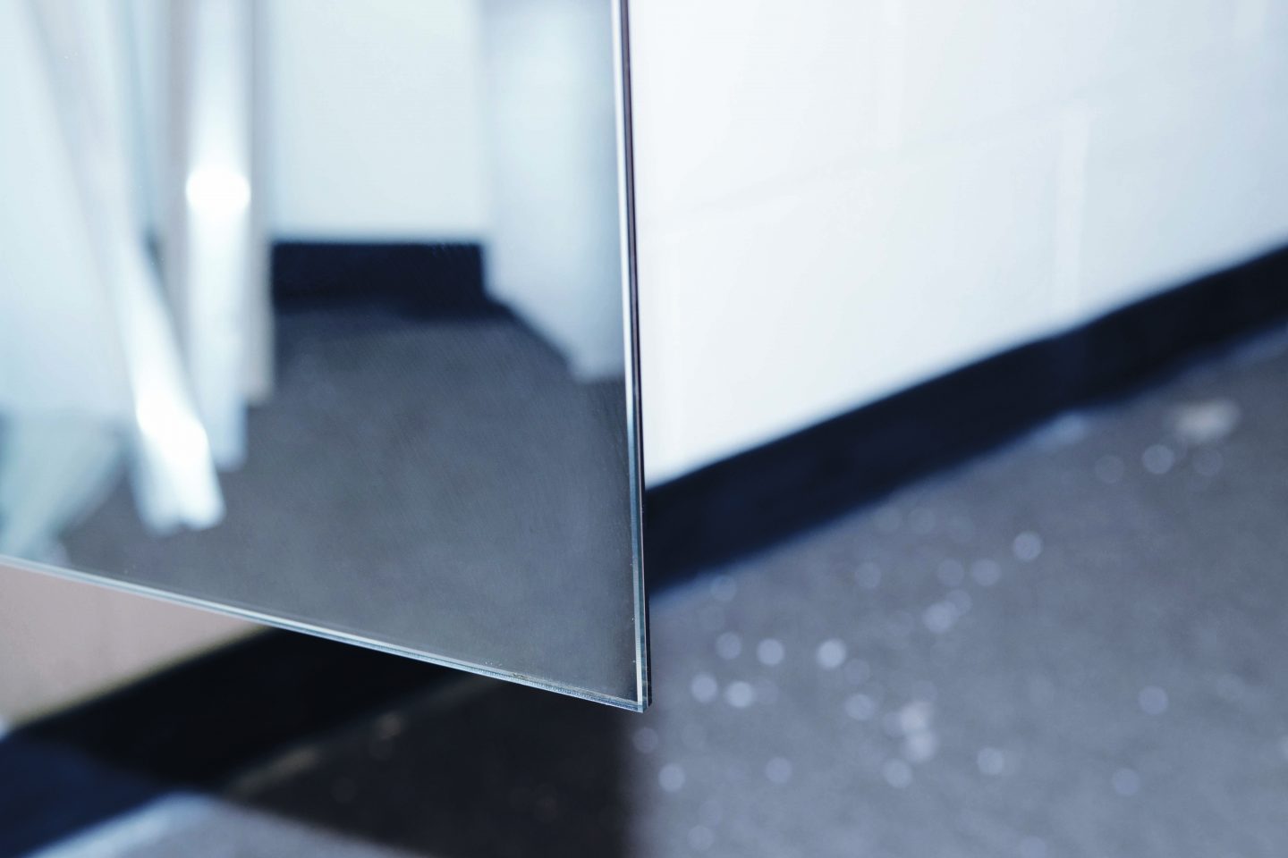 SilverLasting Mirror Doors